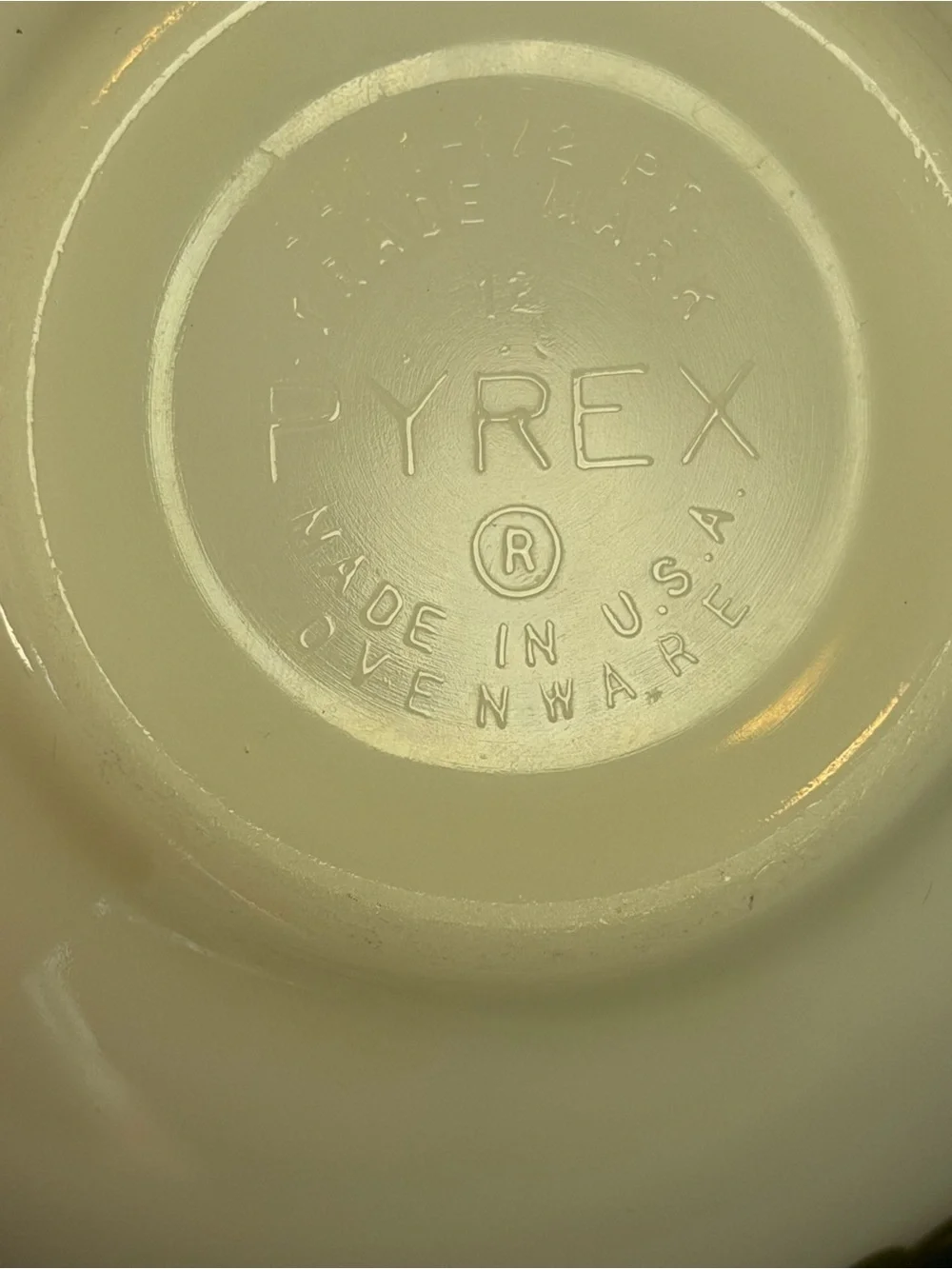 Pyrex 441 Spring Blossom Crazy Green Daisy 1.5 Qt Mixing Cinderella Bowl